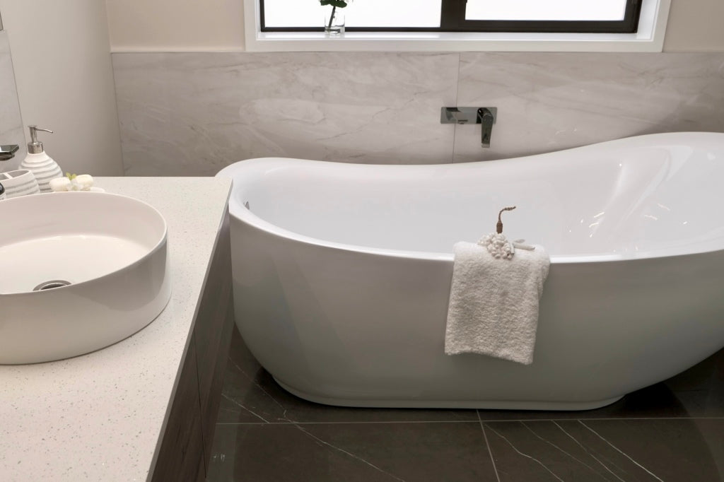 Bath CHARLY white